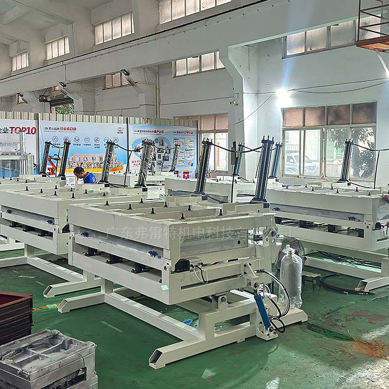 大型減震墊發(fā)泡模具