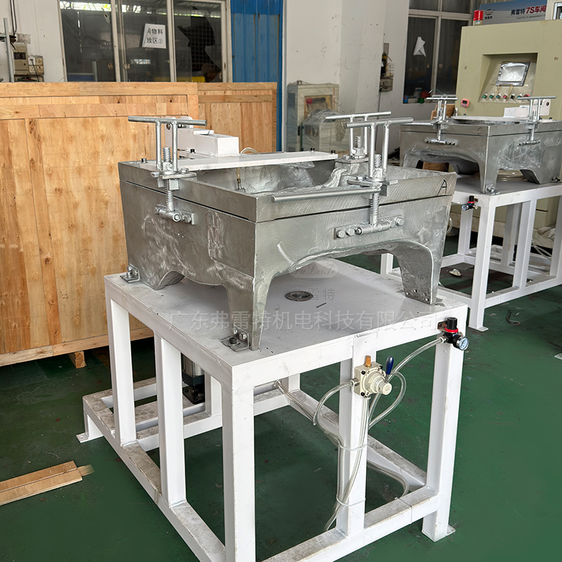 汽車座椅軟泡發(fā)泡模具